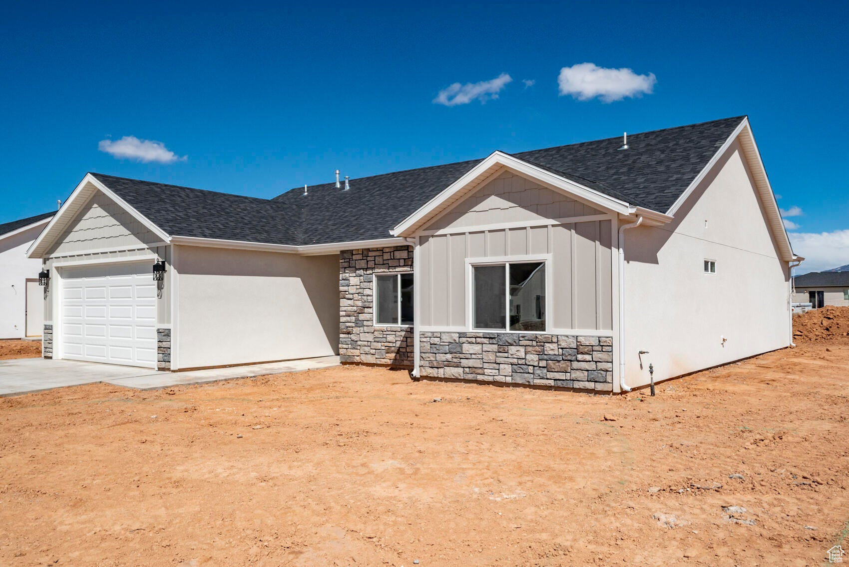 POINTE WEST - Residential