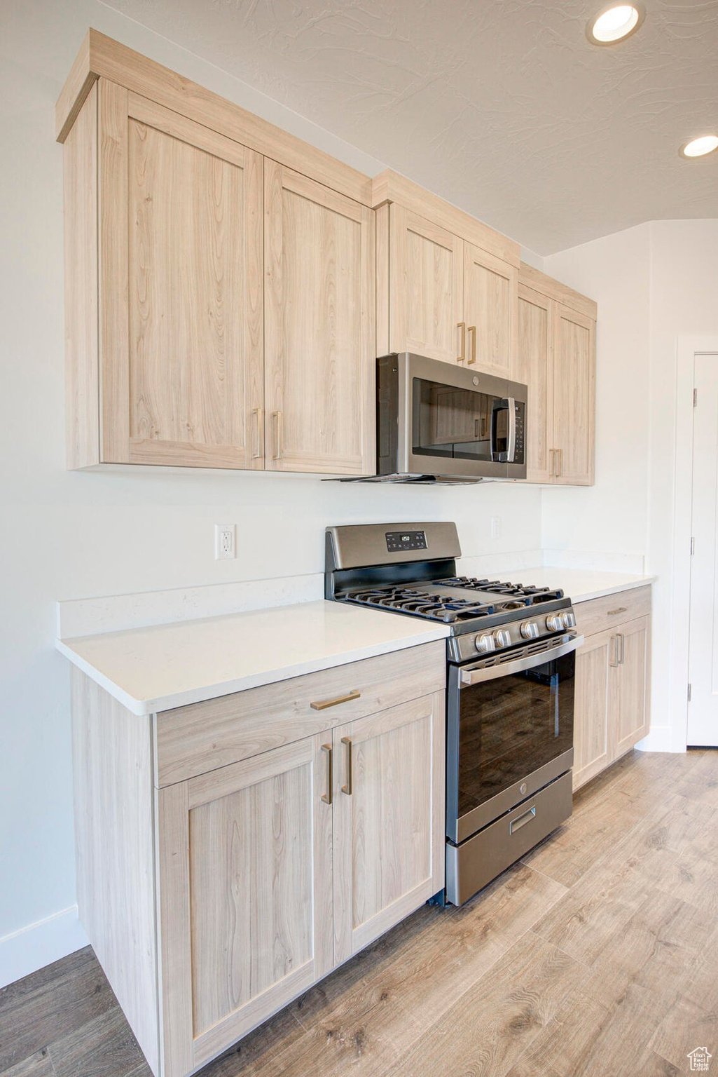 POINTE WEST - Residential