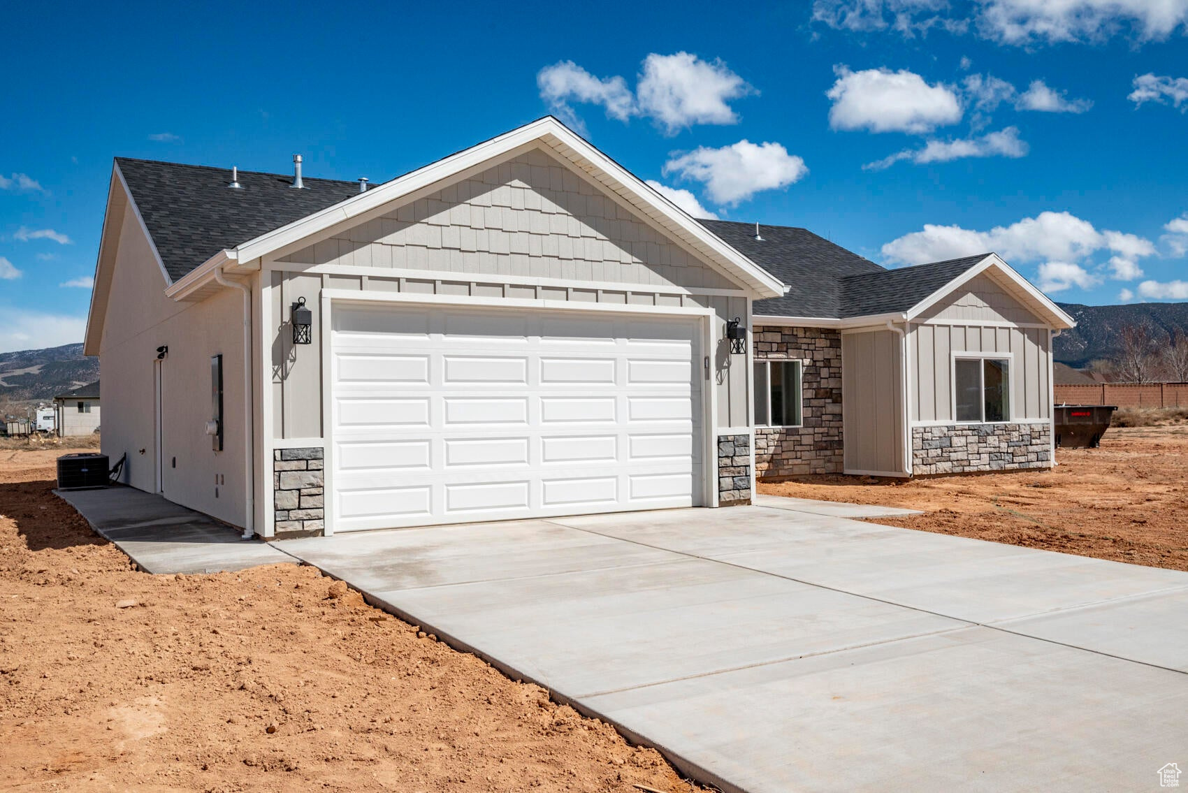 POINTE WEST - Residential