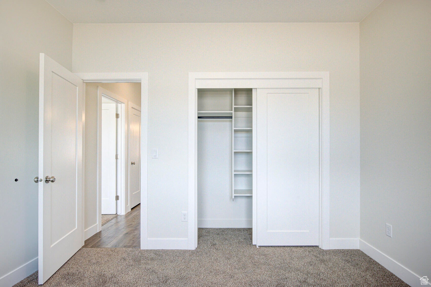 POINTE WEST - Residential