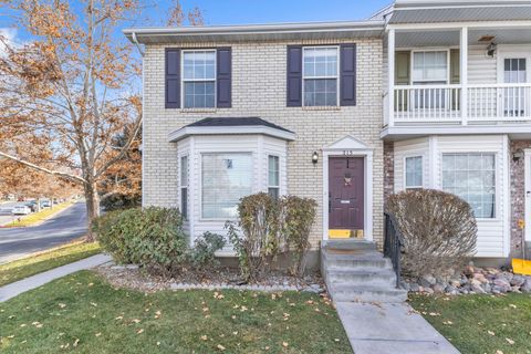 Tiny photo for 215 E 800 S, Payson, UT 84651 (MLS # 2127448)