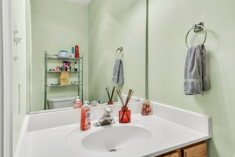 Tiny photo for 215 E 800 S, Payson, UT 84651 (MLS # 2127448)