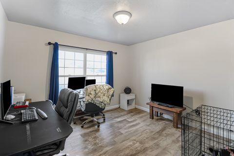 Tiny photo for 49 TIEBREAKER CIR, Grantsville, UT 84029 (MLS # 2147489)