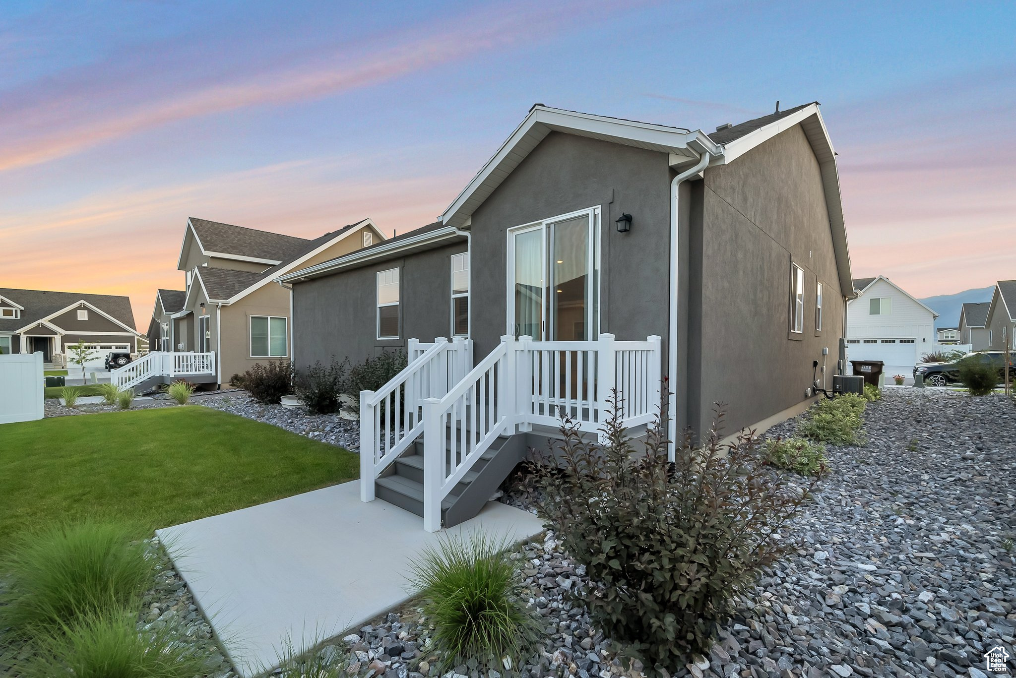 OVERLAND GARDENS - Residential