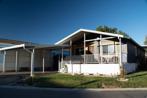 Mobile Home For Sale - 305 E Vagabond Dr #125<br/> Murray, UT 84107