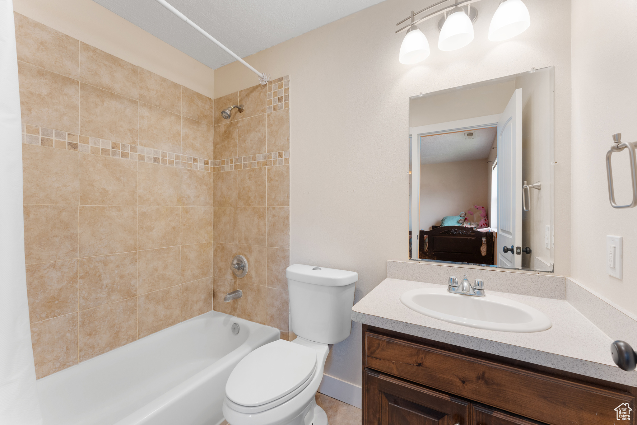 LONE TREE AT CIRCLE FIVE RANCH - Residential