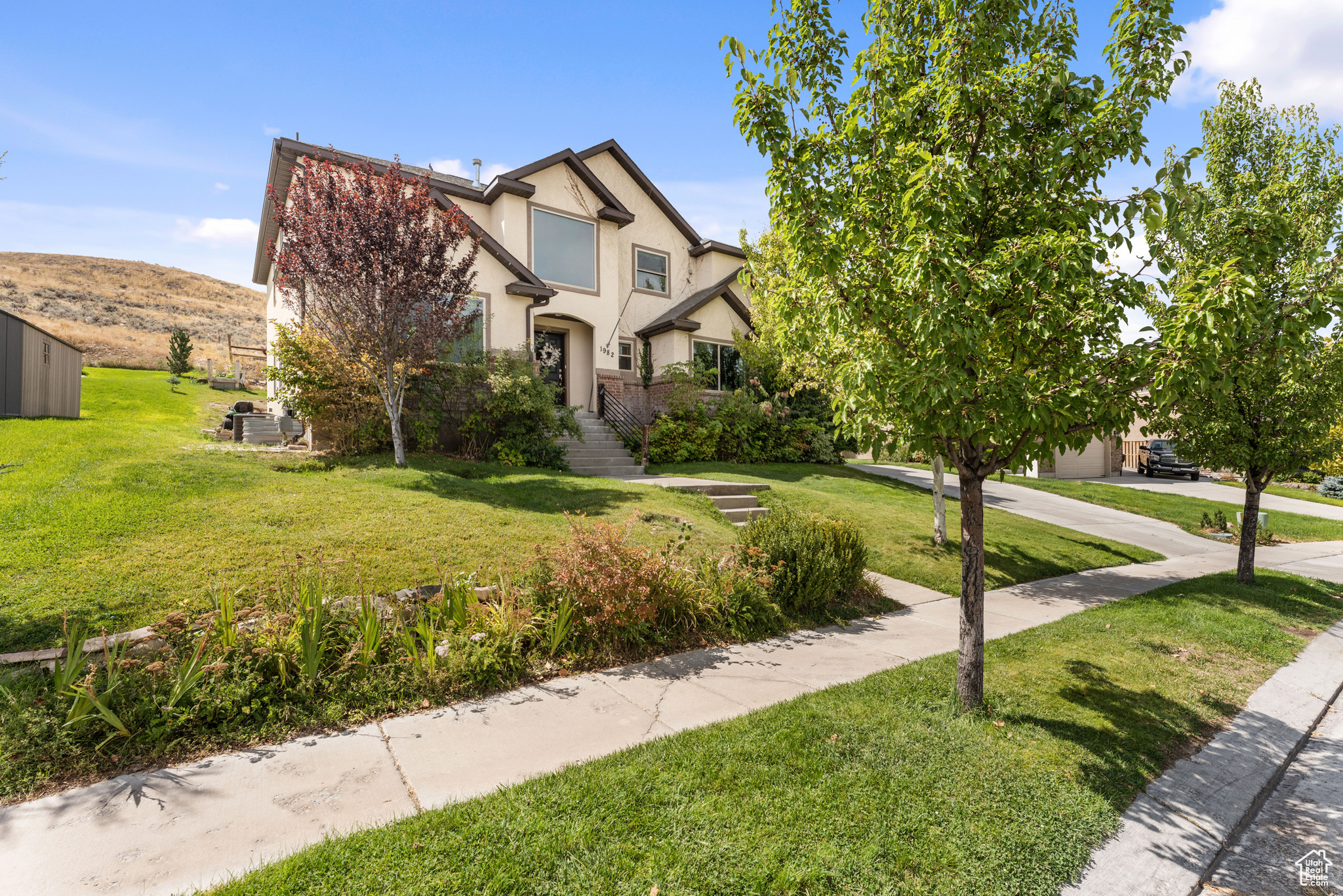 LONE TREE AT CIRCLE FIVE RANCH - Residential
