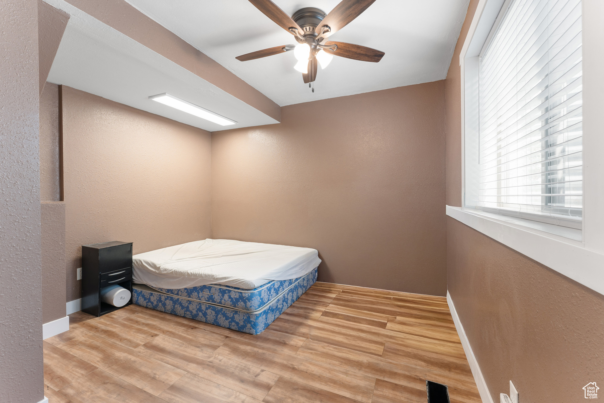 LONE TREE AT CIRCLE FIVE RANCH - Residential