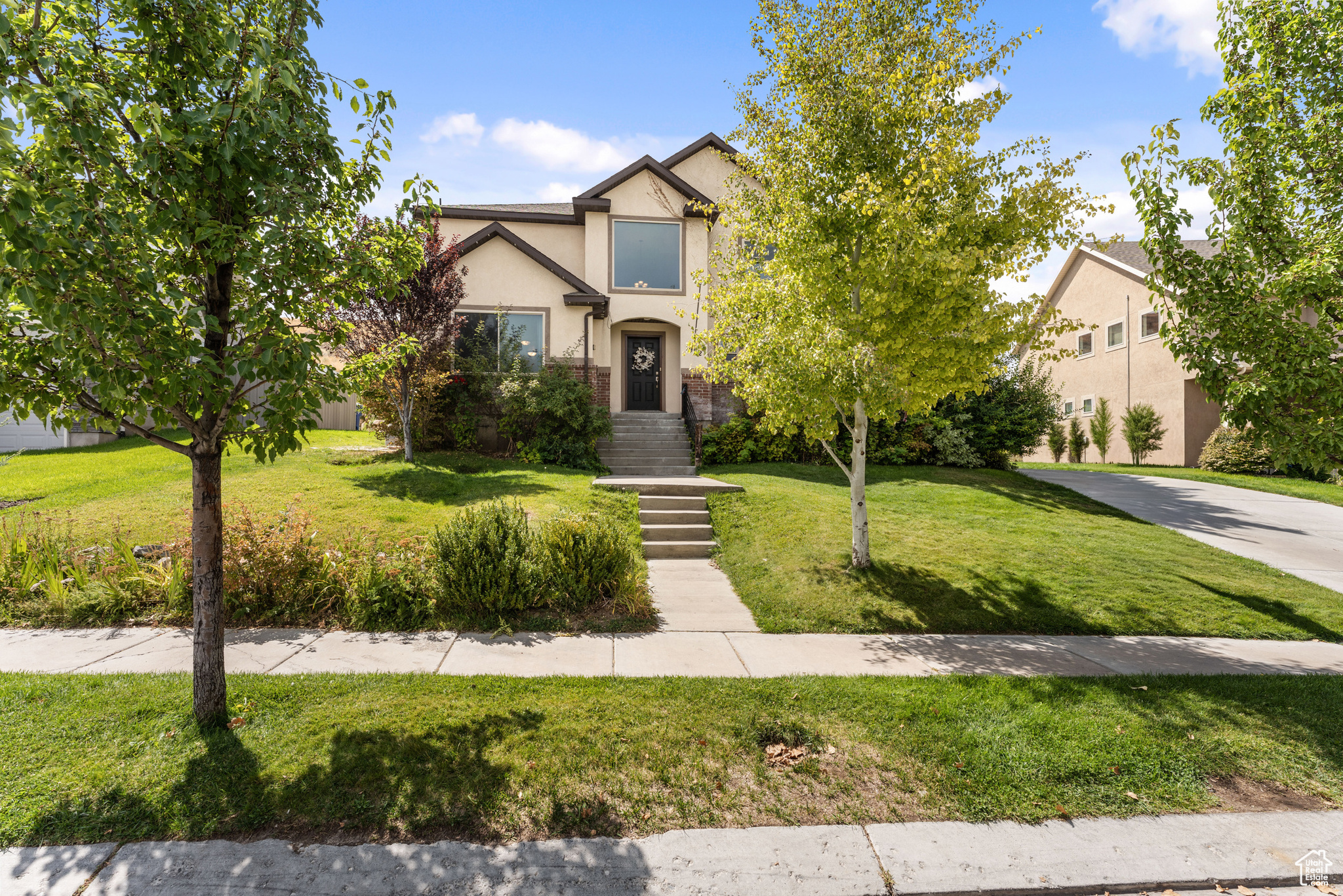 LONE TREE AT CIRCLE FIVE RANCH - Residential