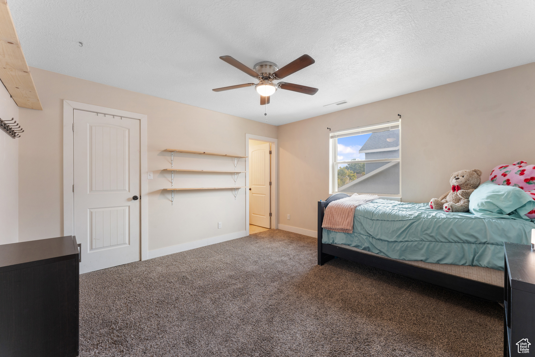 LONE TREE AT CIRCLE FIVE RANCH - Residential