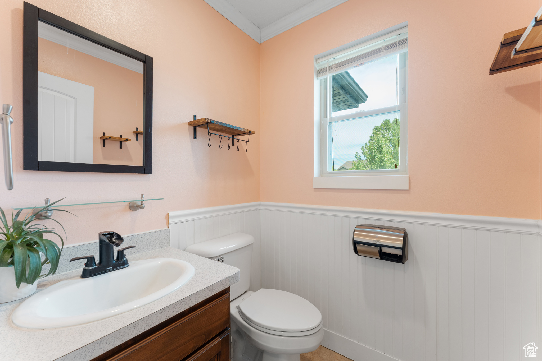 LONE TREE AT CIRCLE FIVE RANCH - Residential