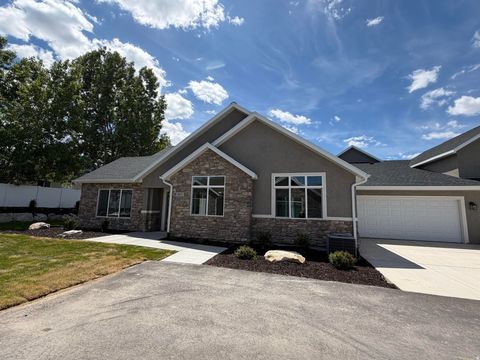 Townhouse For Sale - 832 N 250 #C<br/> Tooele, UT 84074