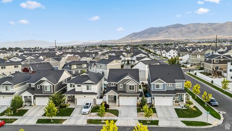 Tiny photo for 133 E MEANDERING WAY, Saratoga Springs, UT 84045 (MLS # 2104109)
