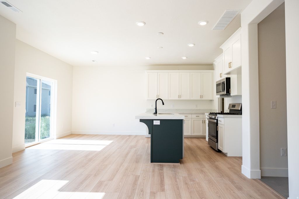 Photo of 1126 N 1060 W LOT #26 W, Salem, UT 84653 (MLS # 2167853)