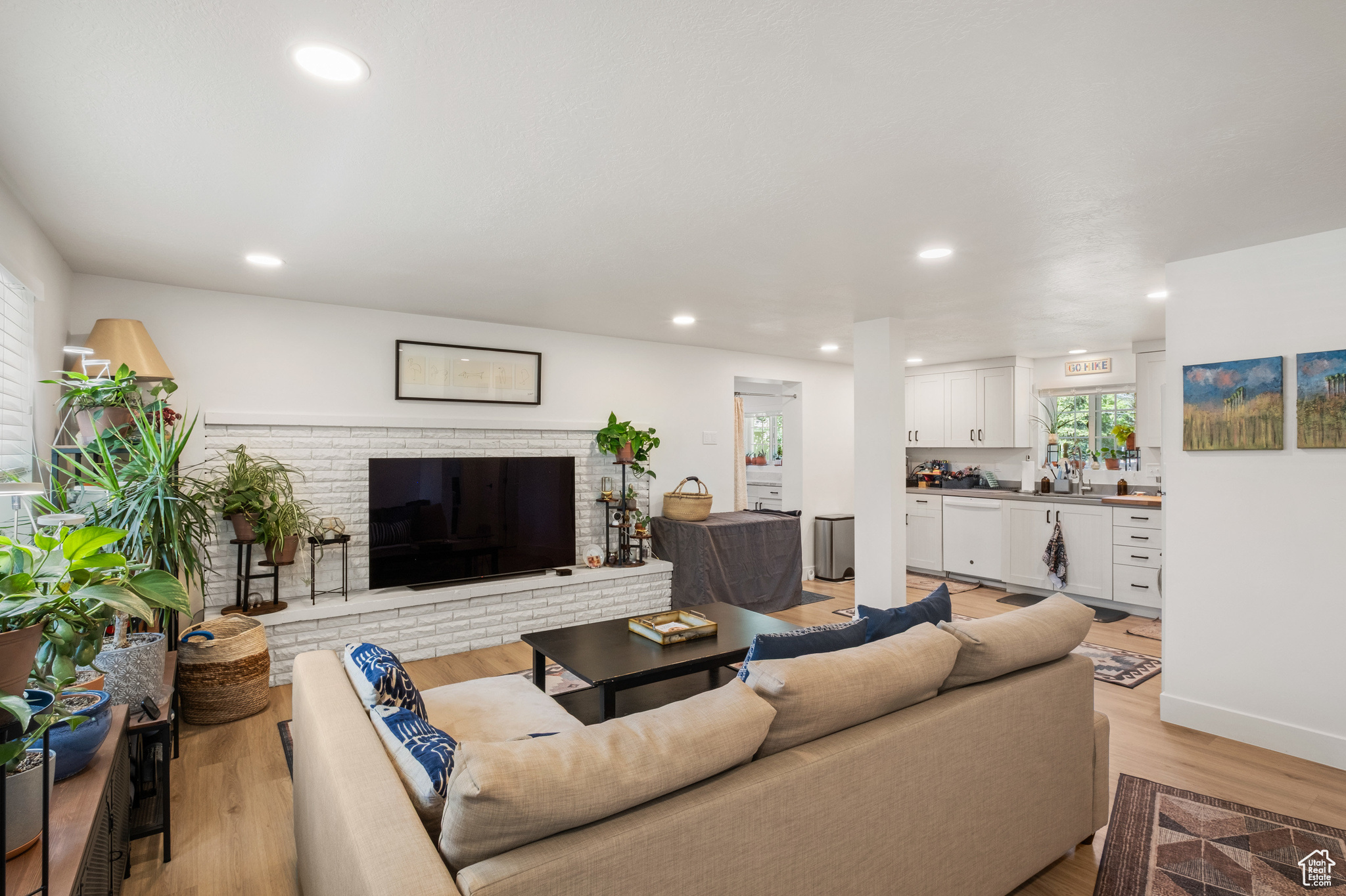 MIDWAY SURVEY - Residential Income