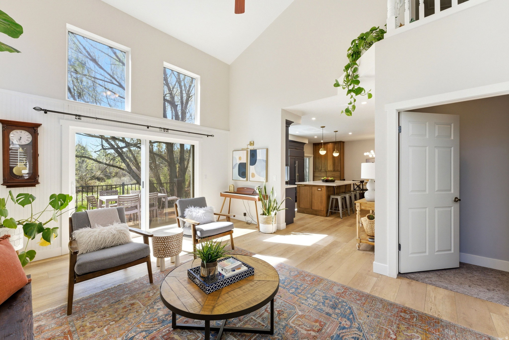 HORSETHEIF CANYON - Residential