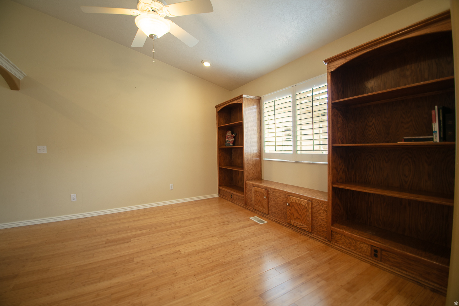 FOX CHASE - Residential
