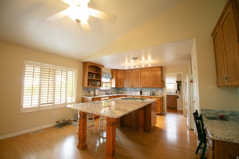 Tiny photo for 1395 E 5600 S, South Ogden, UT 84403 (MLS # 2158873)