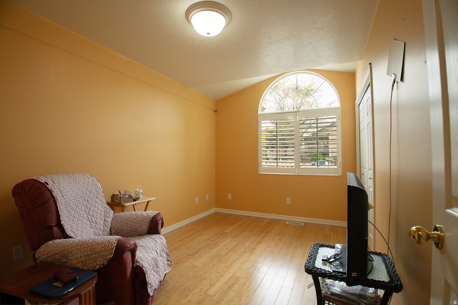 FOX CHASE - Residential