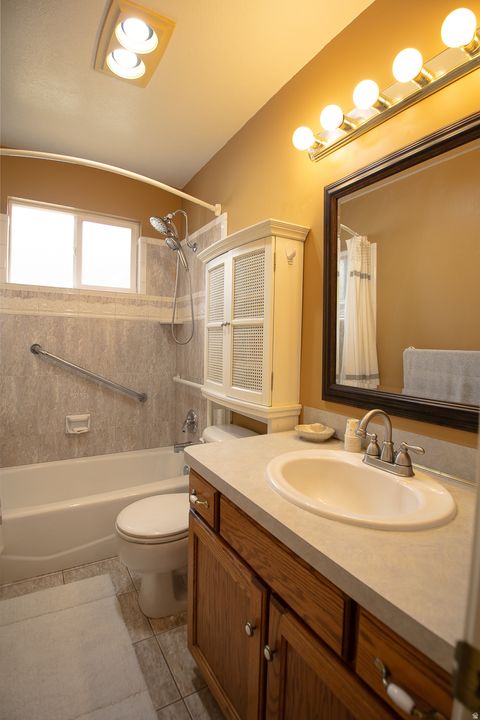 Tiny photo for 1395 E 5600 S, South Ogden, UT 84403 (MLS # 2158873)