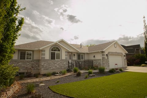 Tiny photo for 1395 E 5600 S, South Ogden, UT 84403 (MLS # 2158873)