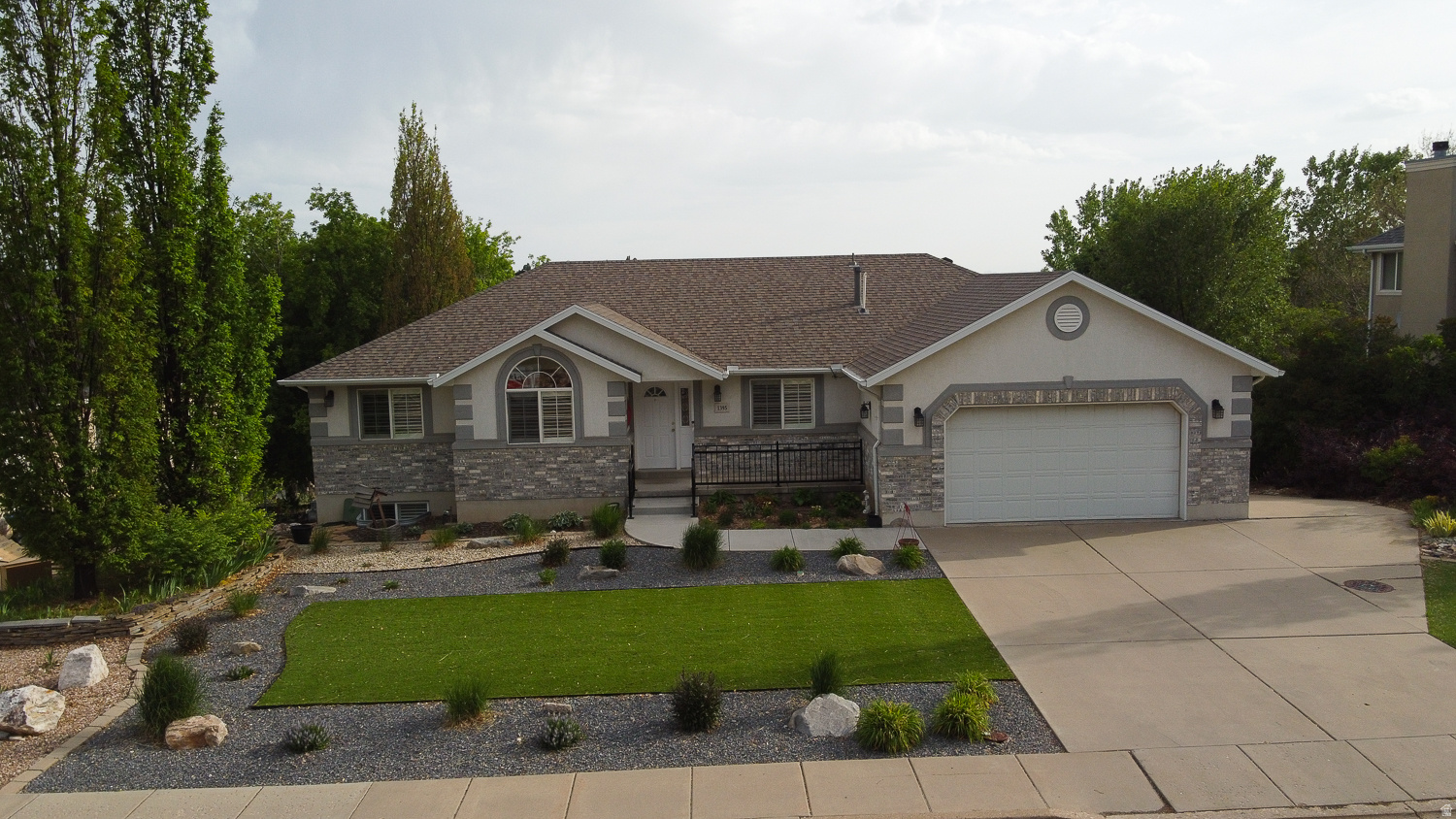 FOX CHASE - Residential