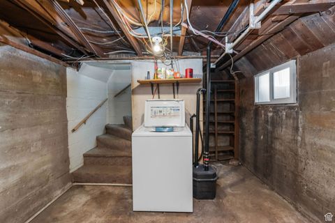 Tiny photo for 373 N 400 E, Springville, UT 84663 (MLS # 2118438)
