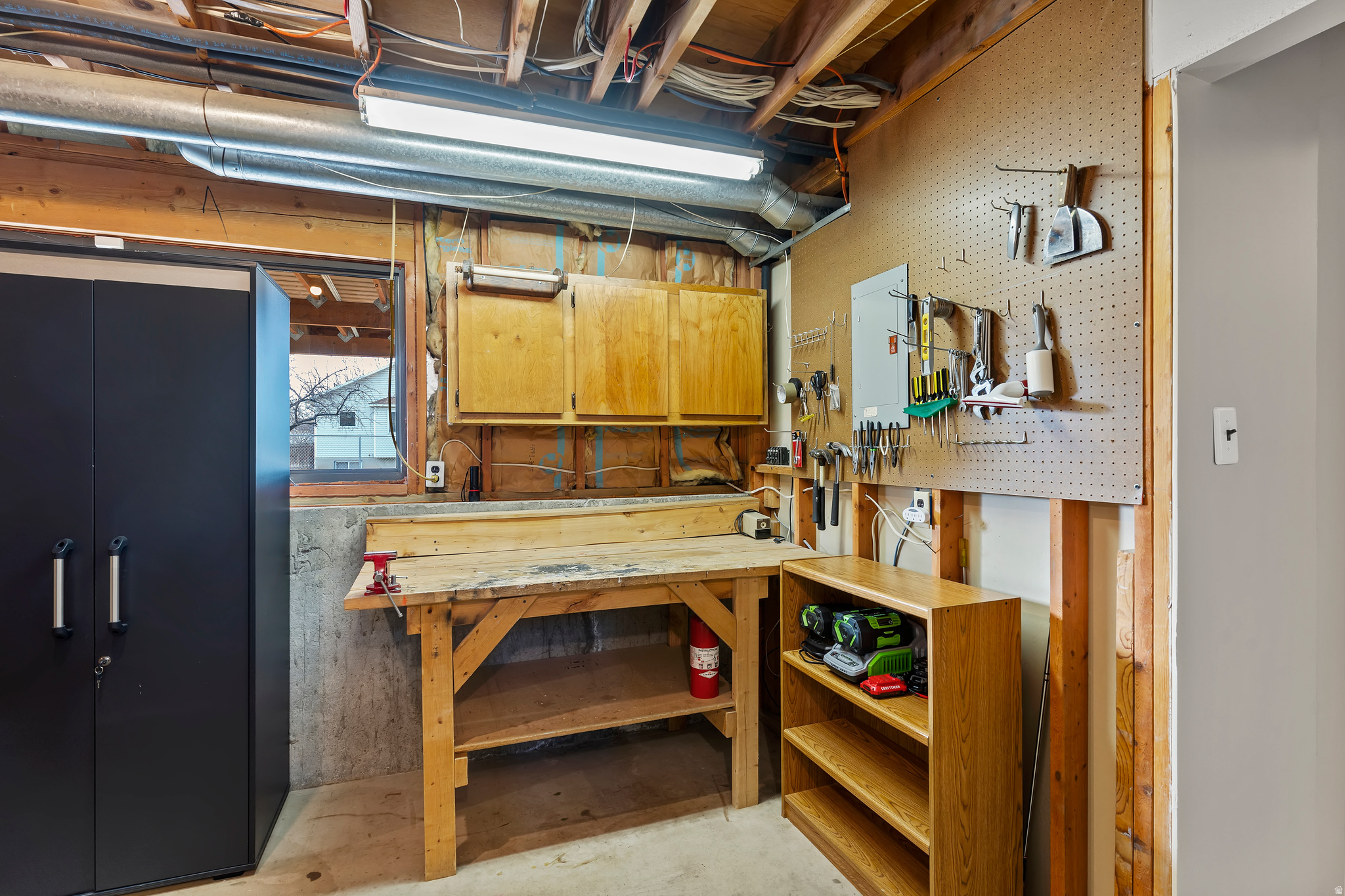 GOLDEN WEST VILLA - Residential