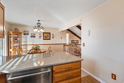 Tiny photo for 2477 N 1050 W, Clinton, UT 84015 (MLS # 2132838)