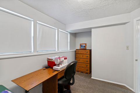 Tiny photo for 2477 N 1050 W, Clinton, UT 84015 (MLS # 2132838)