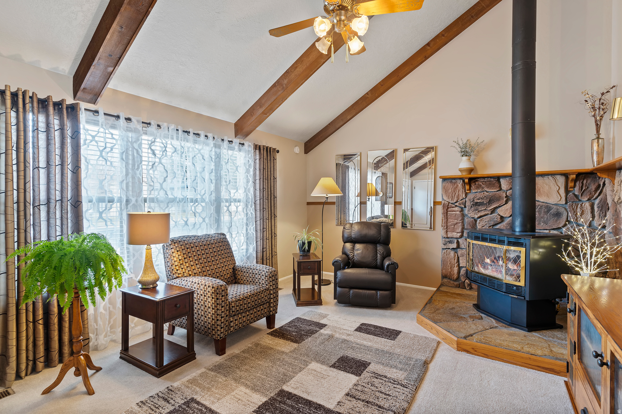 GOLDEN WEST VILLA - Residential