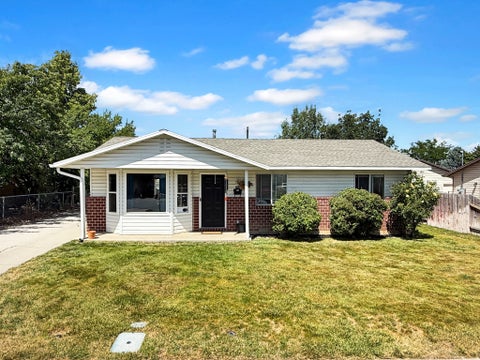 Photo of 733 N 500 E, Spanish Fork, UT 84660 (MLS # 2169733)
