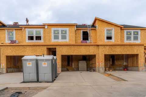 Photo of 4785 S OLIVE AVE #414, Mapleton, UT 84664 (MLS # 2112341)