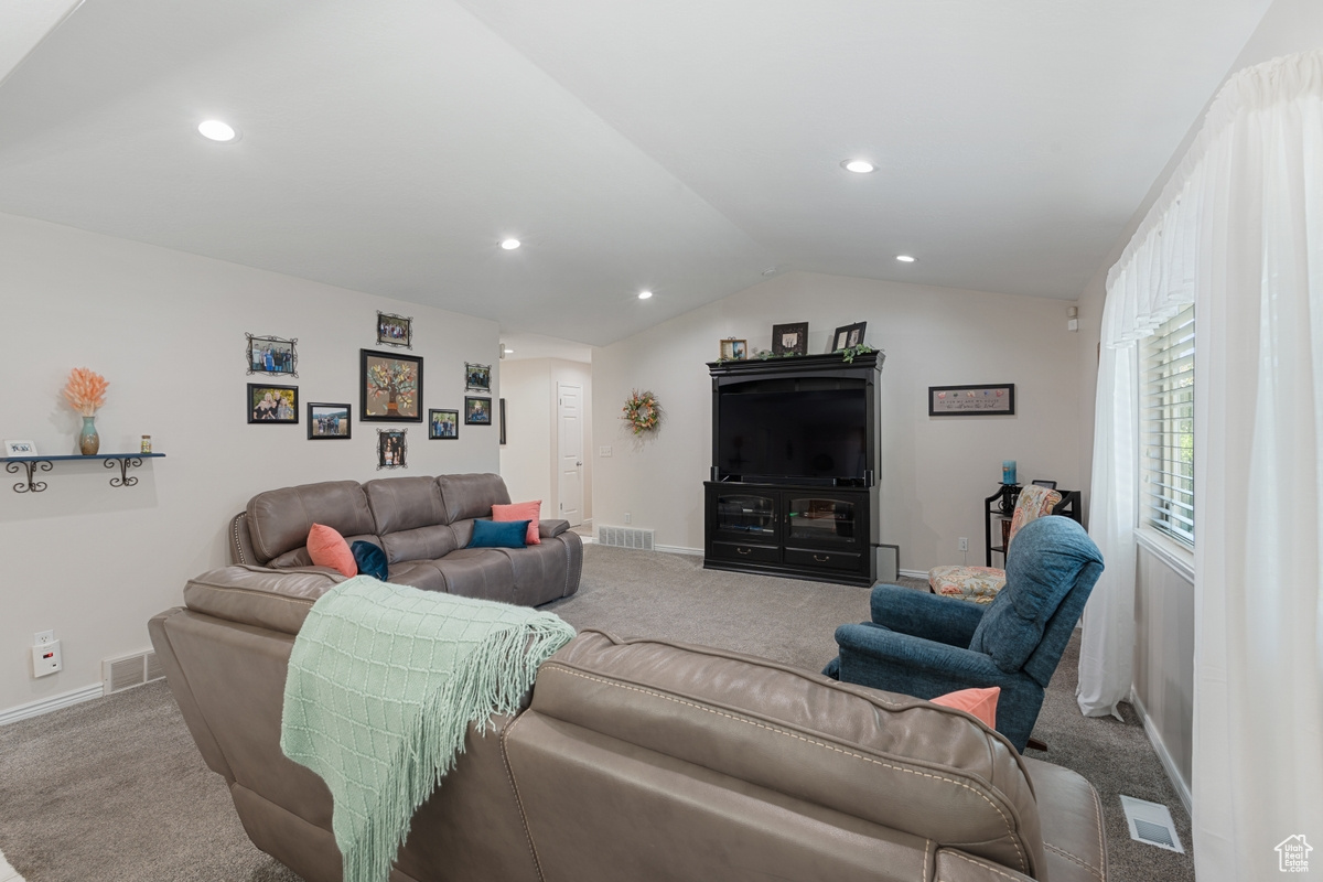 RIVER GLEN - Residential