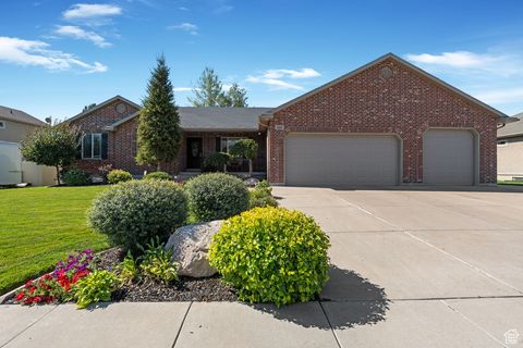 Photo of 641 W 3550 S, Riverdale, UT 84405 (MLS # 2119035)