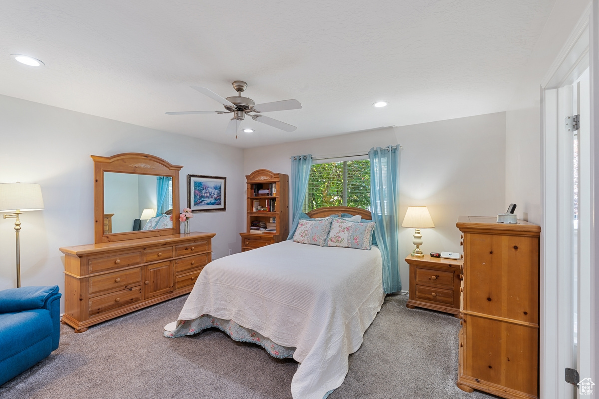 RIVER GLEN - Residential