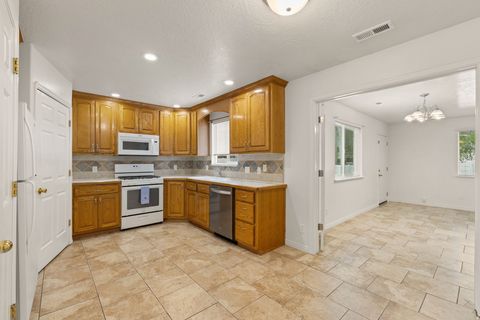 Tiny photo for 521 S 1330 W, Provo, UT 84601 (MLS # 2150922)