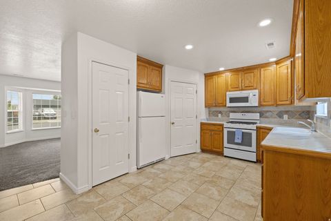 Tiny photo for 521 S 1330 W, Provo, UT 84601 (MLS # 2150922)