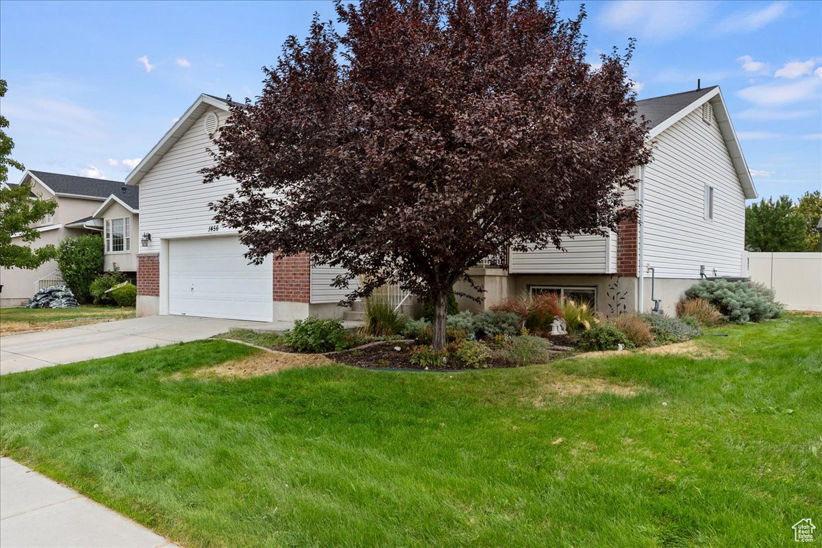 1456 N 2275 W
