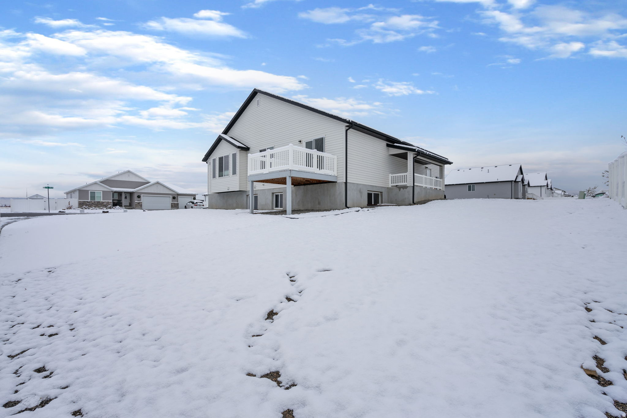 SUNSET ESTATES - Residential