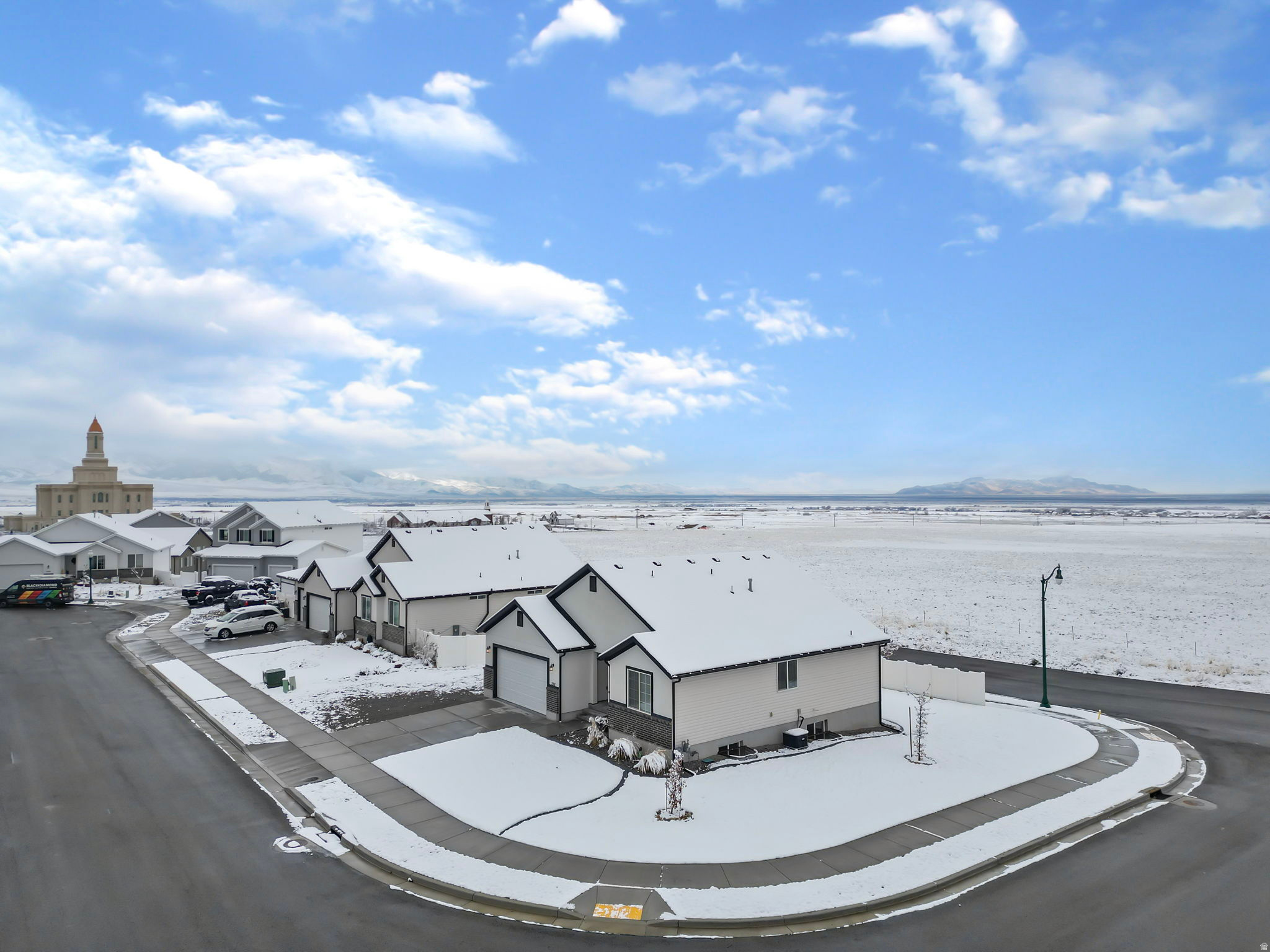 SUNSET ESTATES - Residential