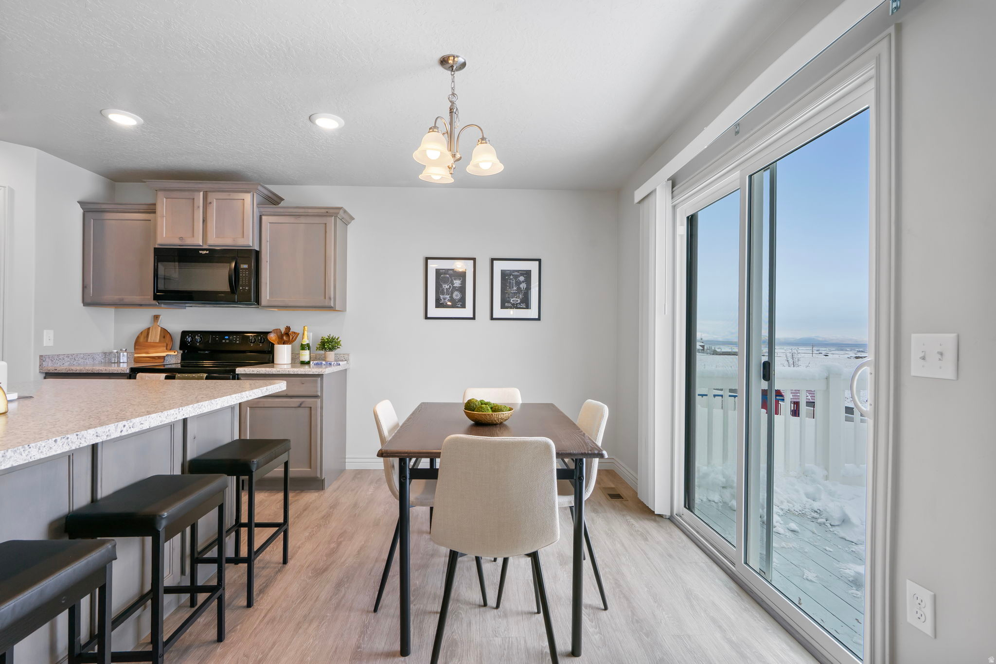 SUNSET ESTATES - Residential