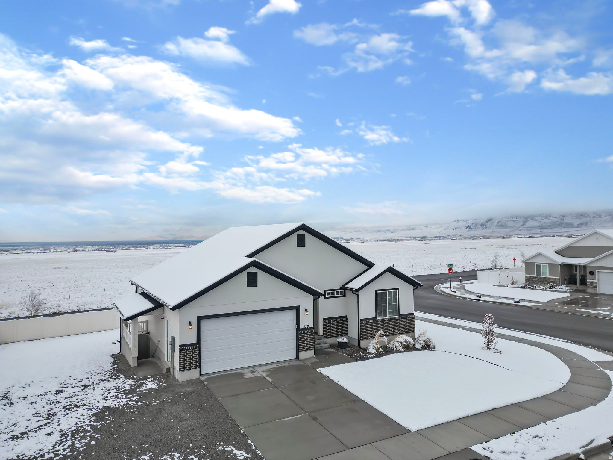 SUNSET ESTATES - Residential