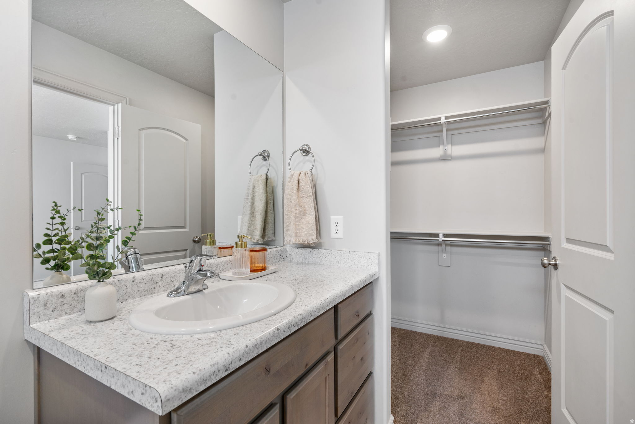 SUNSET ESTATES - Residential