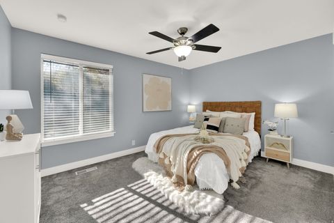 Tiny photo for 324 E 750 S, Farmington, UT 84025 (MLS # 2124536)