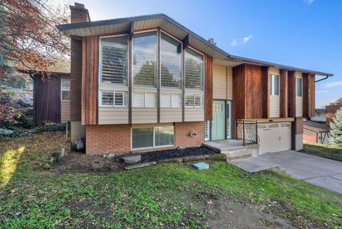 Tiny photo for 324 E 750 S, Farmington, UT 84025 (MLS # 2124536)