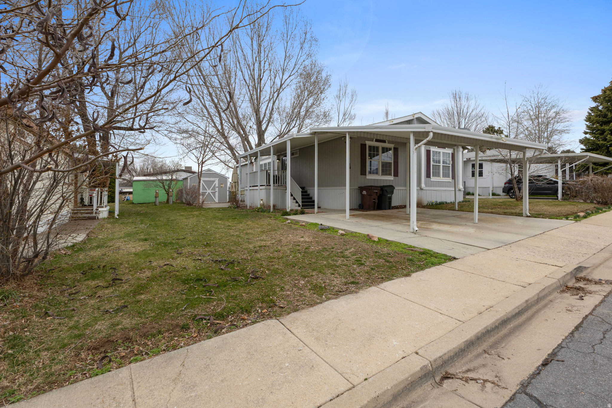 LAKE VIEW ESTATES - Residential