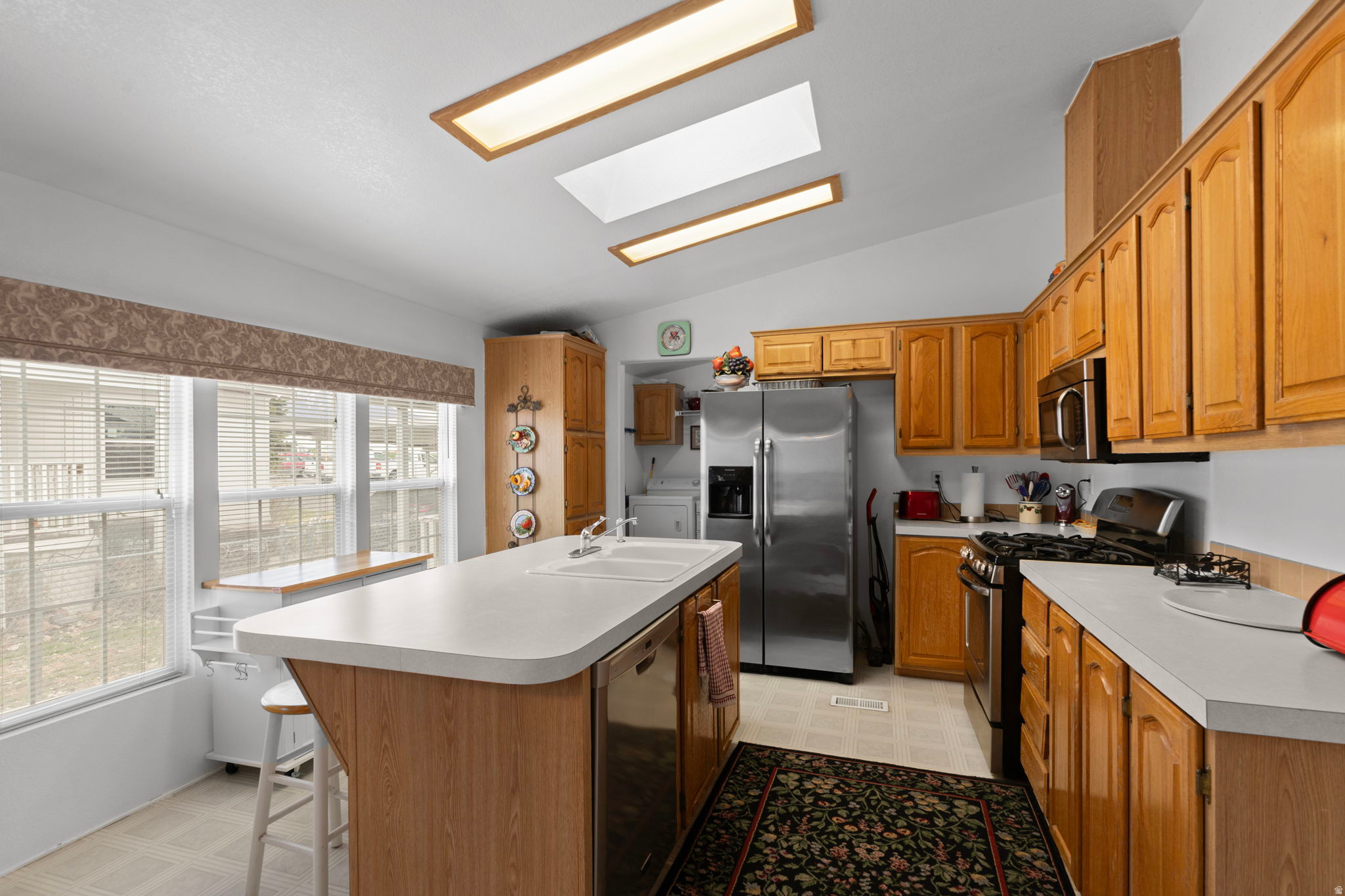 LAKE VIEW ESTATES - Residential