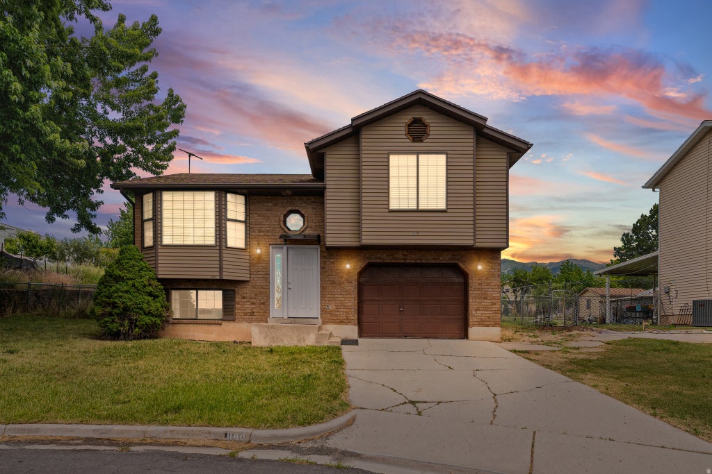 Photo of 1148 N 1000 E, Layton, UT 84040 (MLS # 2162814)
