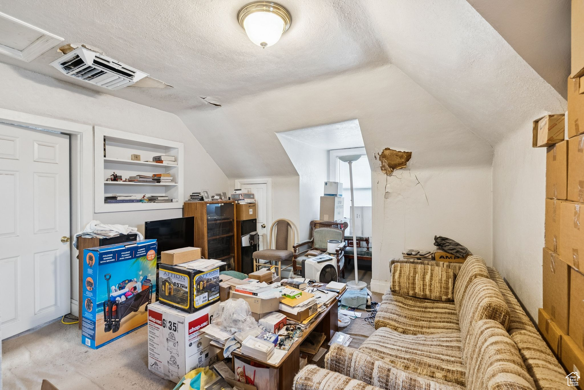 MAXWELL'S - Residential Income